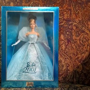 2001 Holiday Barbie